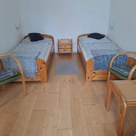 Andy Gæstehus 2*