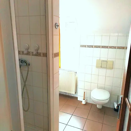 Konukevi Andy Decin